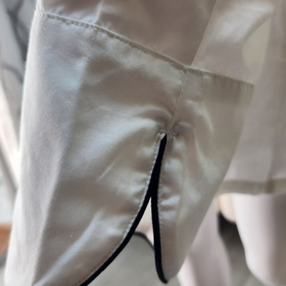 Uncommon Chef Coat | Size L | Excellent Condition - Picture 9 of 10